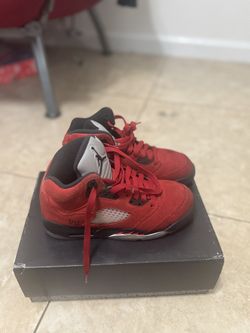 Jordan 5 Raging Bulls Boys Size 4