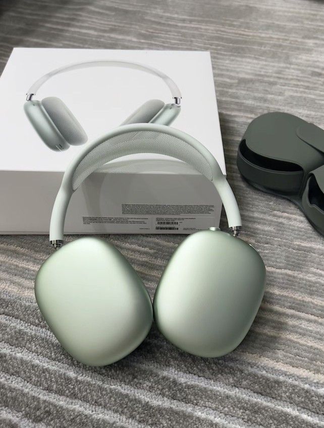 Airpods Max - Over-ear Bluetooth Headphones