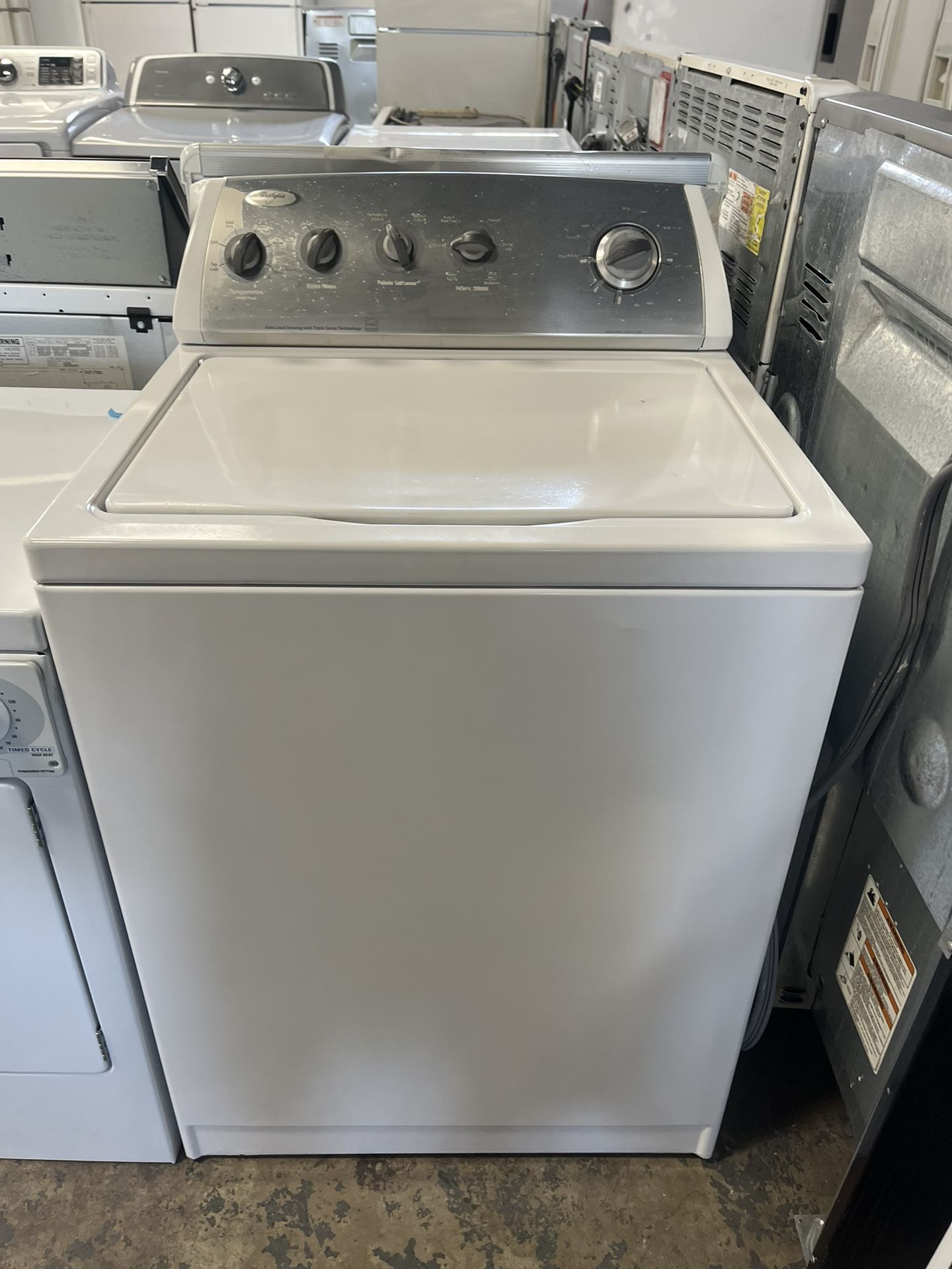 Washing Machine Whirlpool 27”