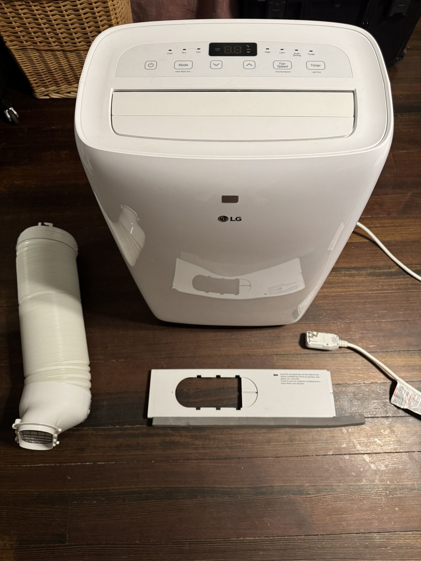 LG Portable Air Conditioner (8,000 BTU)