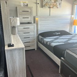 King Bedroom Set