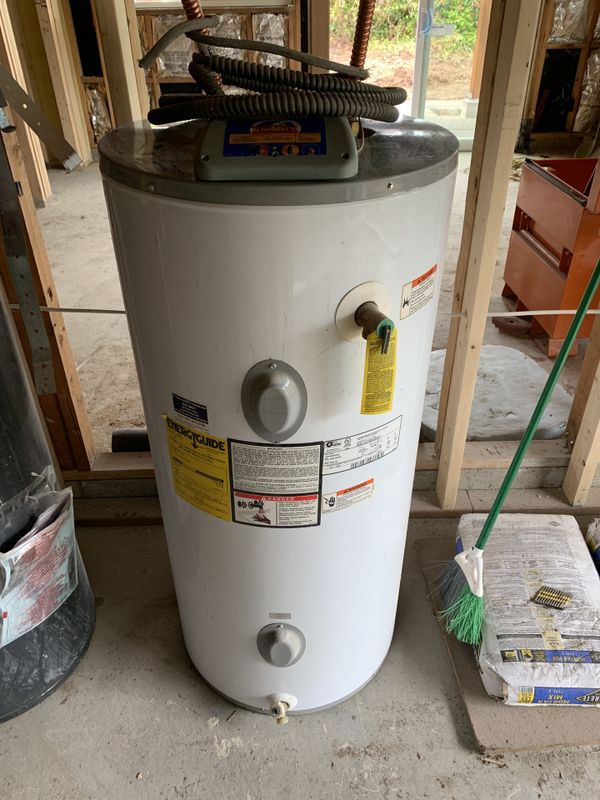 Whirlpool Electric Water Heater for Sale in Edmonds, WA OfferUp
