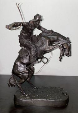 Frederic Remington bronze statue