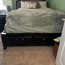 Queen bedroom Set 