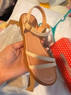 Girls kids size 3 sandals brand new