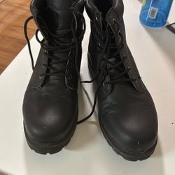 Brand New FILA Men’s Boots Size 12 Black Synthetic Leather Look