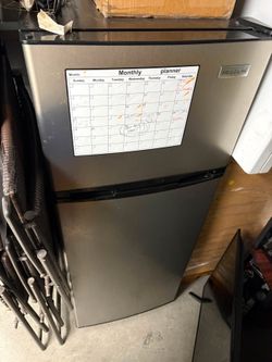 Mini fridge