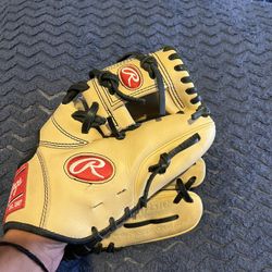 Rawlings Baseball Glove 