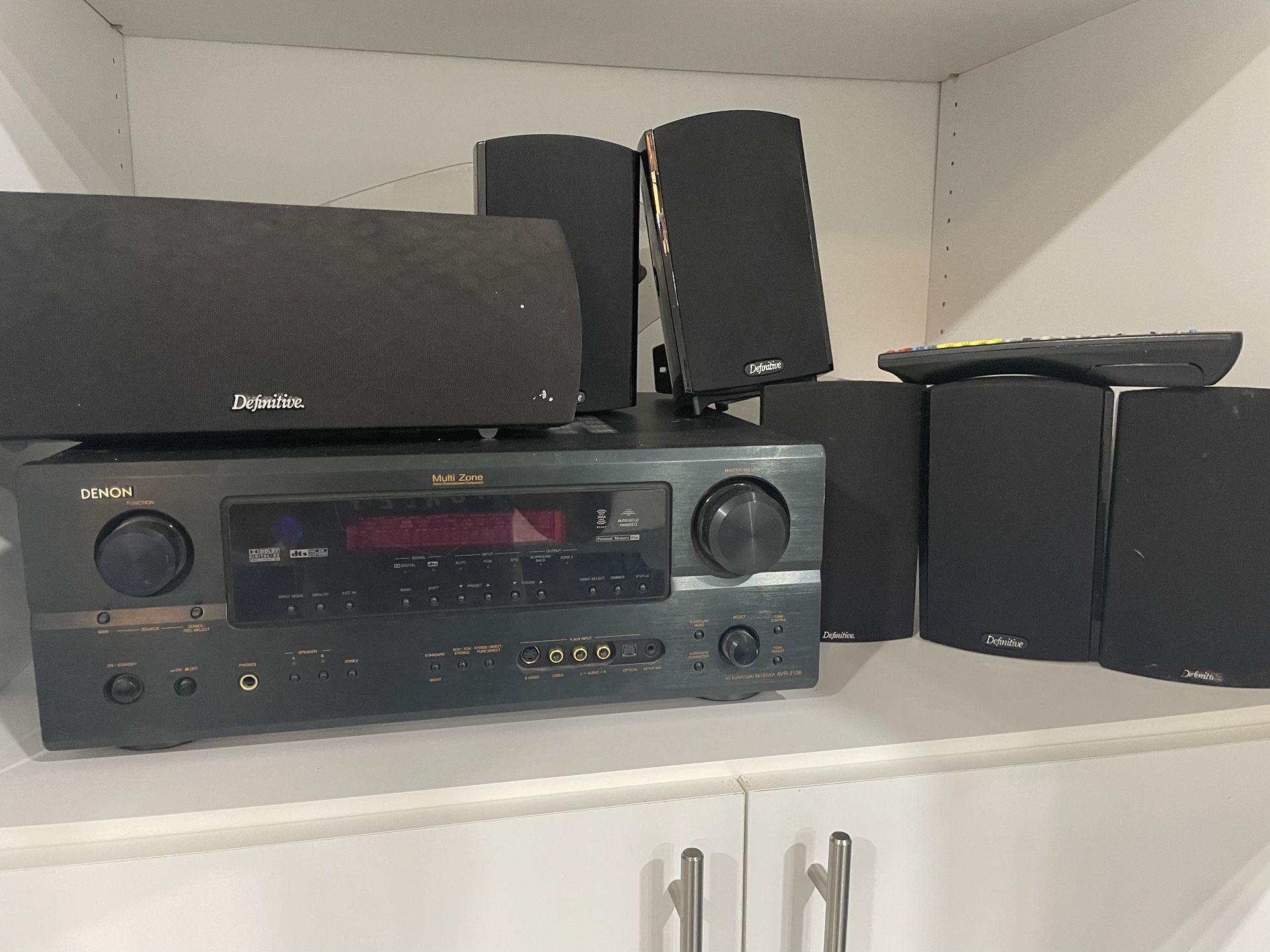 5:1 Denon Receiver With 5 Shelf Speakers And Center Channel