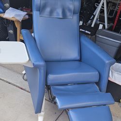Medical recliner chair