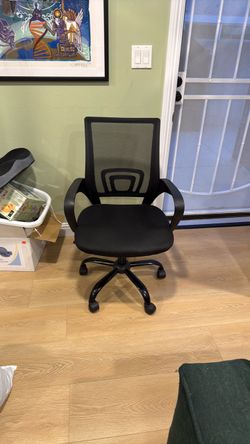 Amazon Basic Office Chair