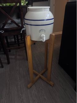 Base y dispensor para agua de garrafon