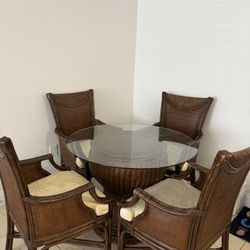 Dining Table & Chairs 