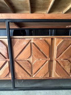 NEW Solid wood Console/Sofa table. (See all pictures)