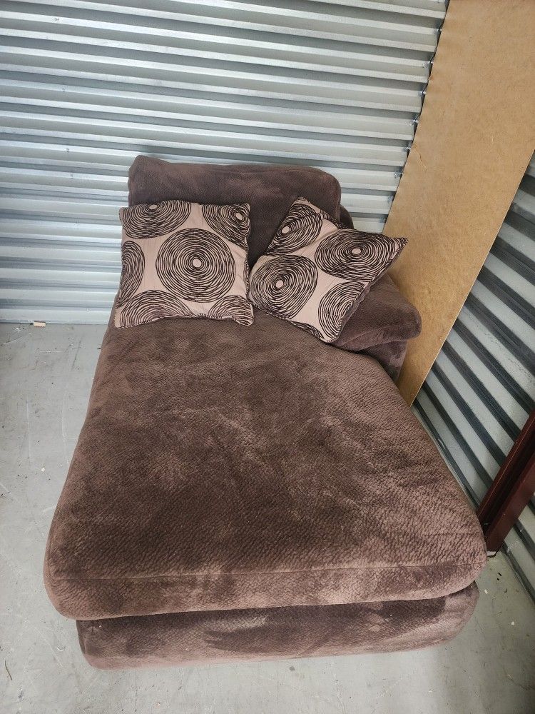 Couch Section - Big Chair 
