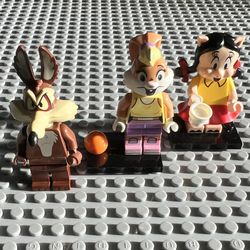 Lego Looney Tunes  Minifigures 
