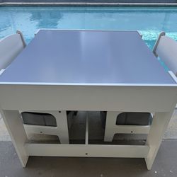 Toddler table and chairs set