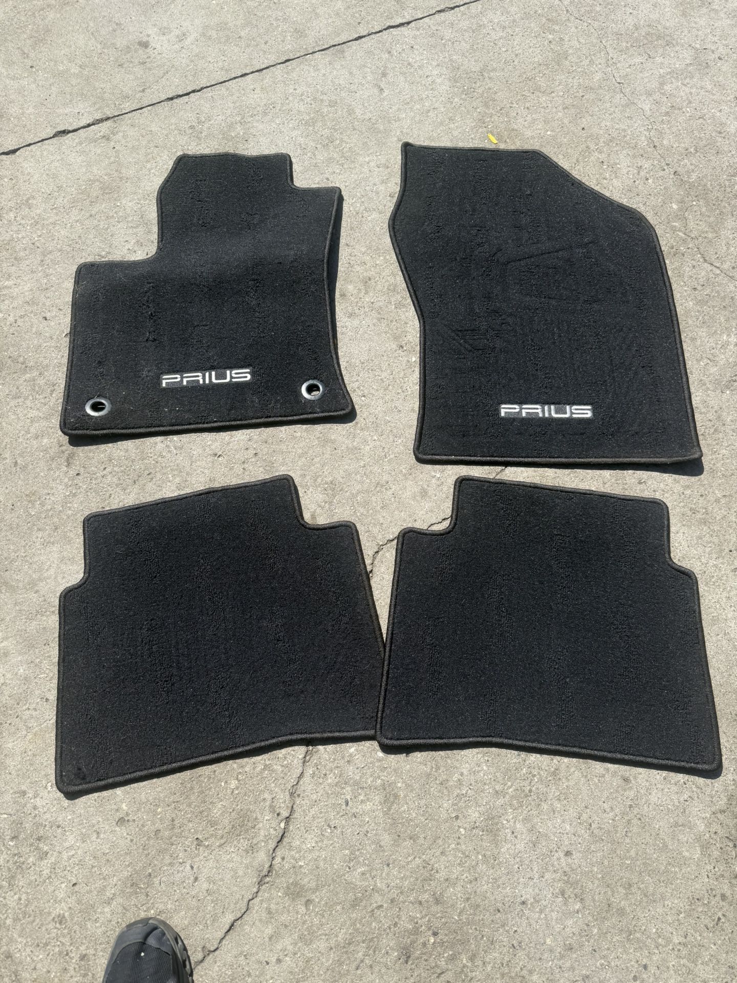 2022. Prius Carpet. Mats. Oem