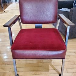 McDowell Craig 1970 Office Chair
