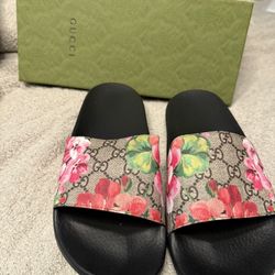 Gucci Slides Women 