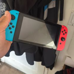 Nintendo Switch 