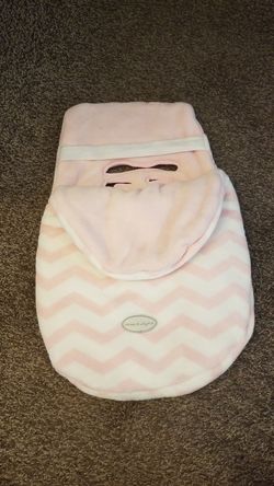 Bundle me carseat fleece blanket
