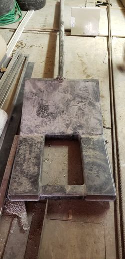 Forklift carpet lift