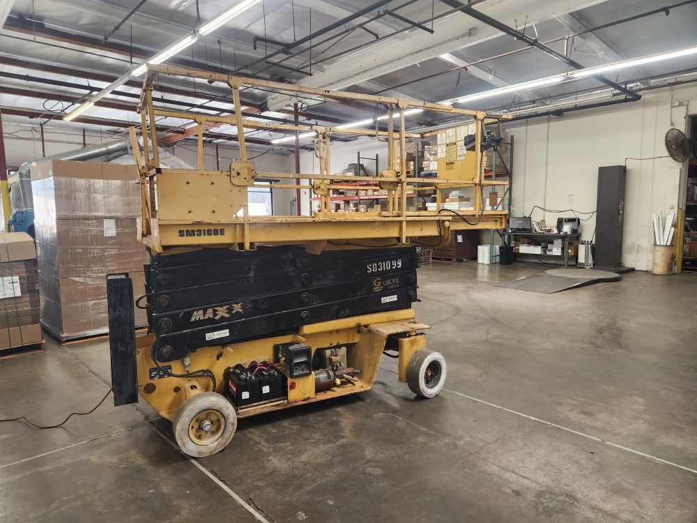 Grove Scissor / ManLift / Arial Lift