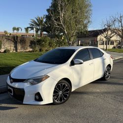 2015 Toyota Corolla 