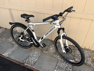 nice bikeeverything works good fast bike tires size 26