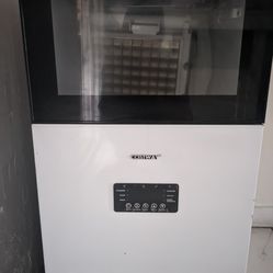 Costway Ice Machine Never Been Used Just Been Sitting In Storage 