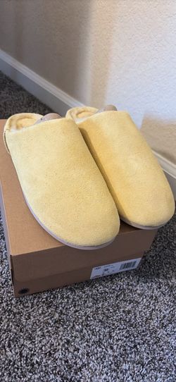 Ugg mule