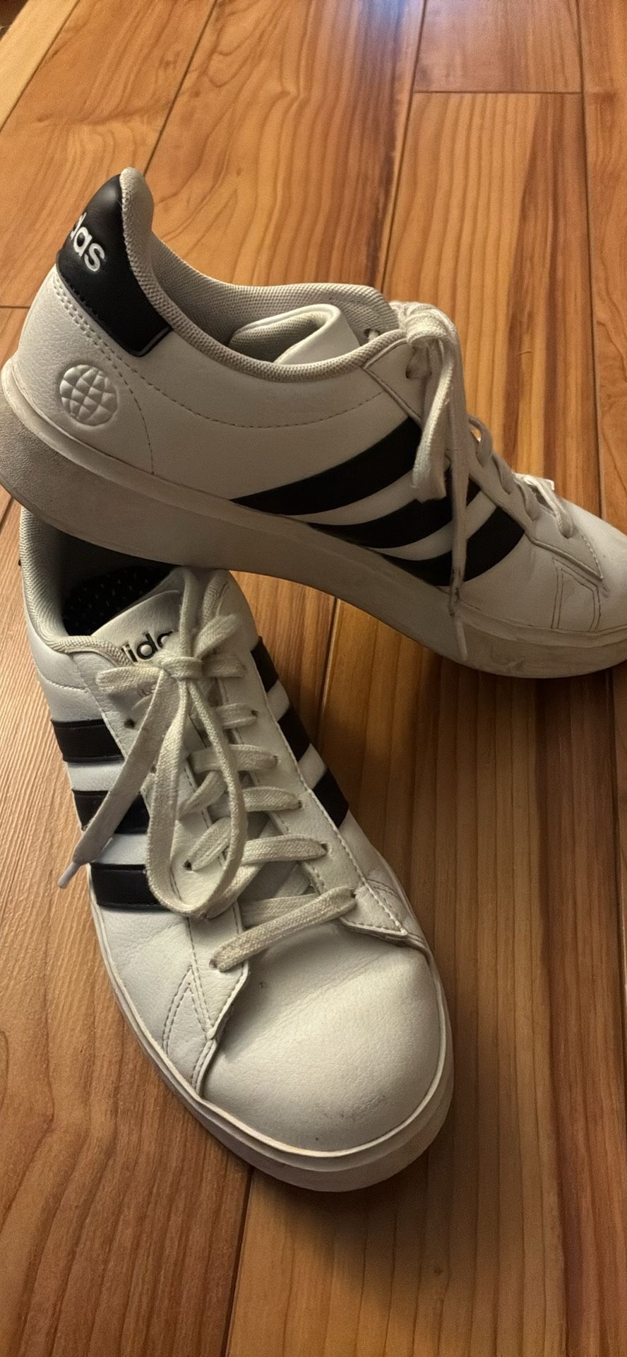 Women’s Adidas Shoes Size 8.5