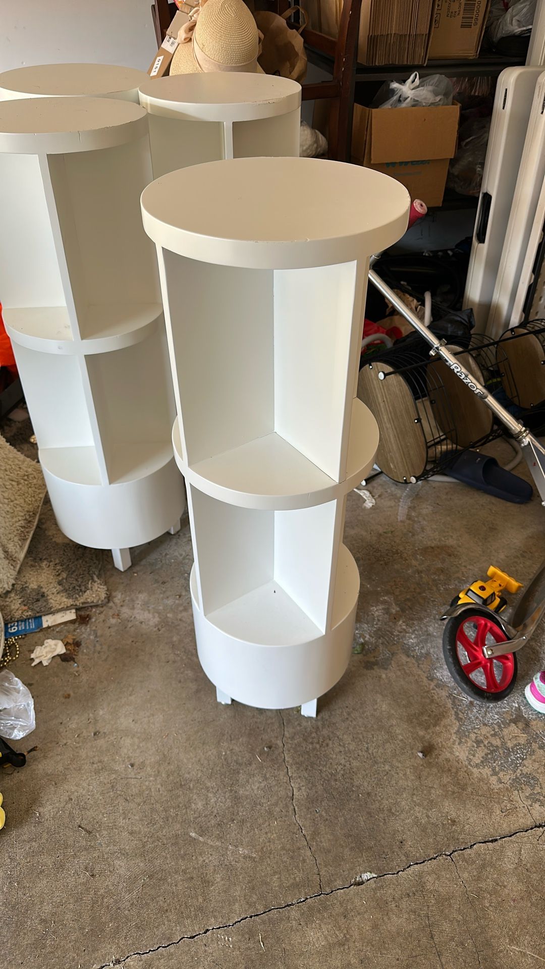 White Display Shelf – 3-Tier Organizer