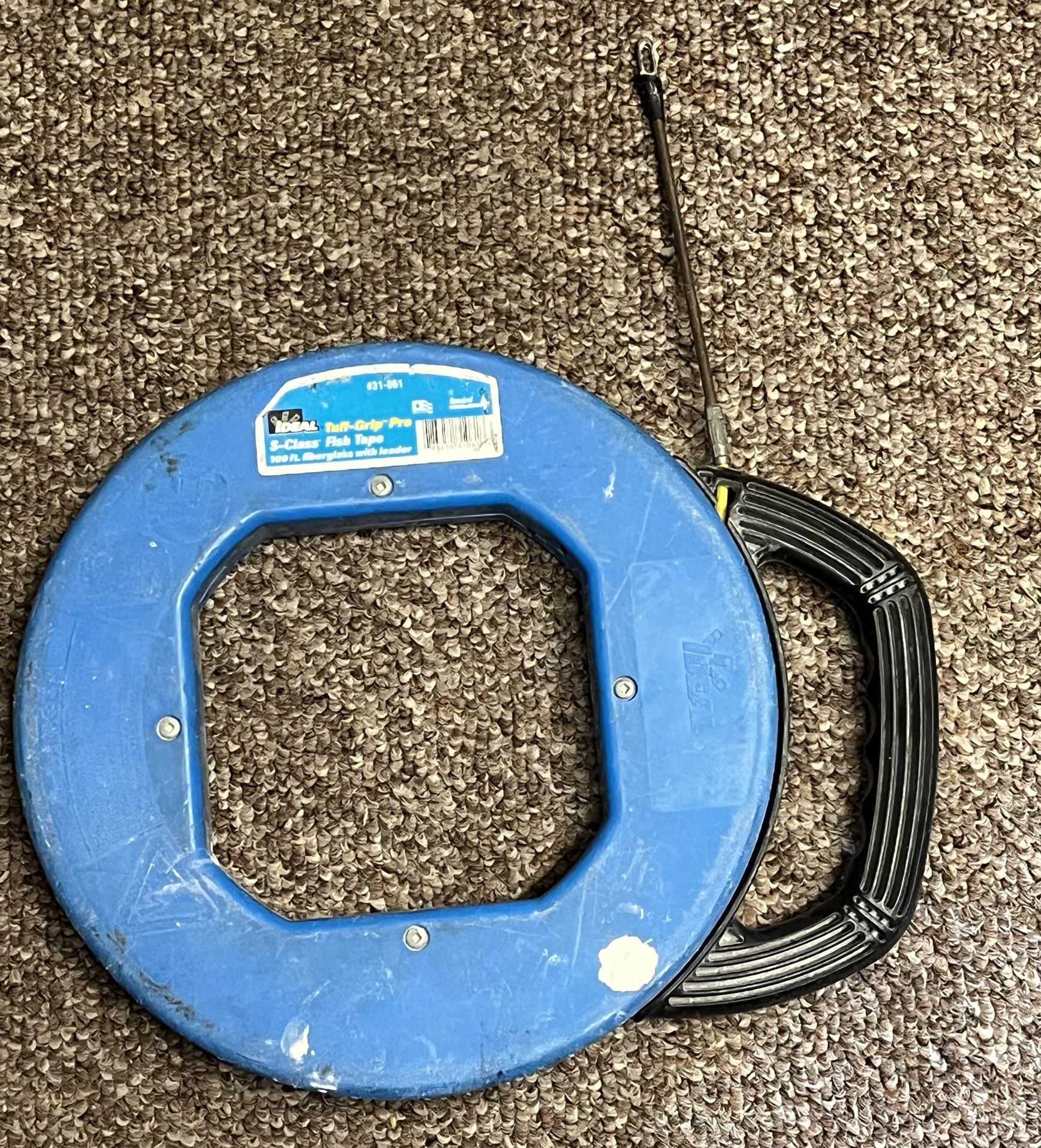 Ideal Tuff Grip Pro fiberglass fish tape with lead 31-061