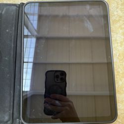 iPad 10th Gen Cellular + WiFi