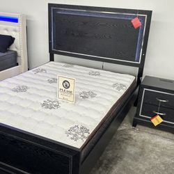 Queen Size Bed Frame With Mattress 