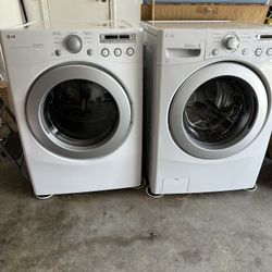 LG Stackable washer Dryer Set 