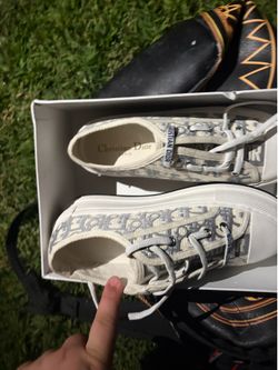 Need to sell have Christian Dior shoes size 8 in womens 39 in eu