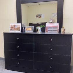 DRESSER WITH MIRROR