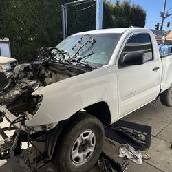 2007 Toyota Tacoma for parts