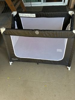 Play pen