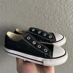 Converse Kids Size 8 