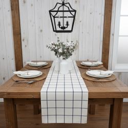 Table Runner Classic Ivory And Navy Grid