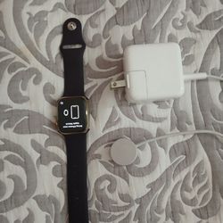 Apple Watch With Charger