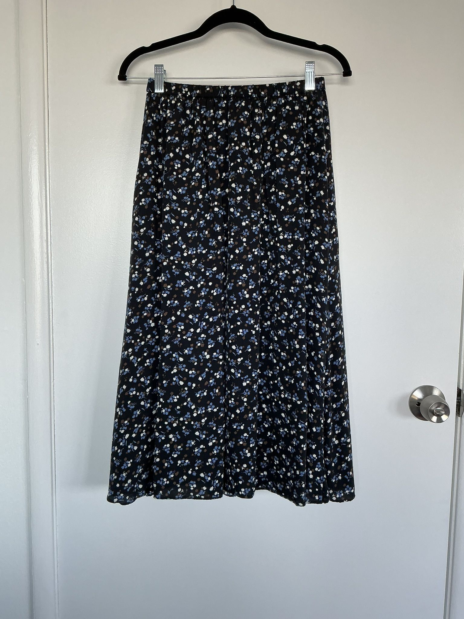 Uniqlo Midi Skirt