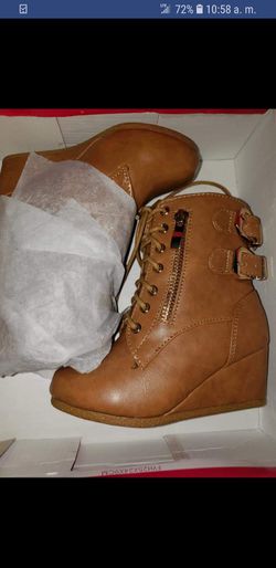 Boots for girl zize 9