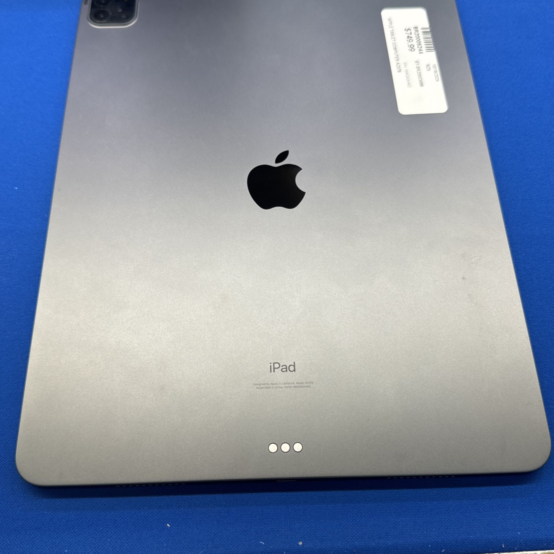 Apple Tablet Computer A2378