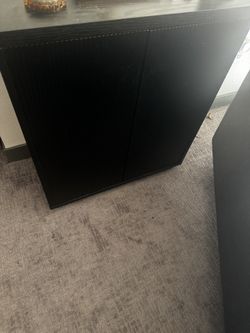 Black Cabinet HEN & HART