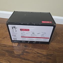 Delta Larkin 25890LF Chrome Finish               4’’ Centerset Bathroom Faucet